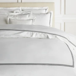 Omni Border Collection - Black