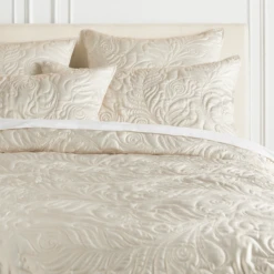 Peacock Bedding - Champagne