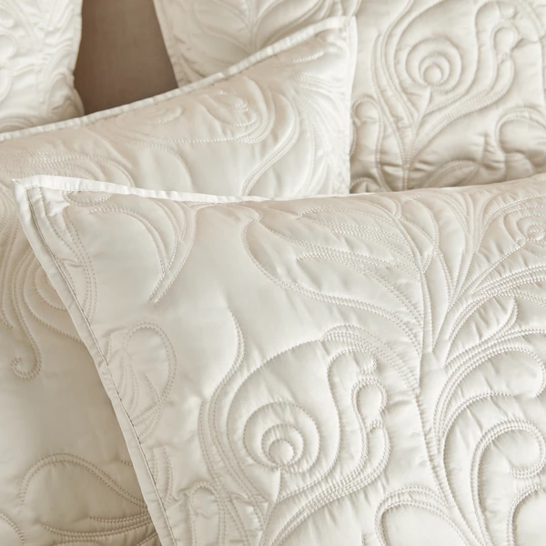 Peacock Bedding - Champagne 3 Peacock Bedding - Champagne - Image 3