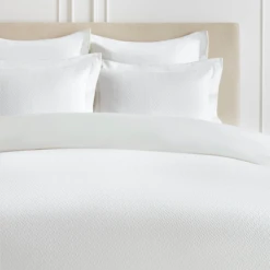 Marlowe Bedding - White