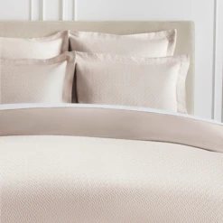 Marlowe Bedding - Blush